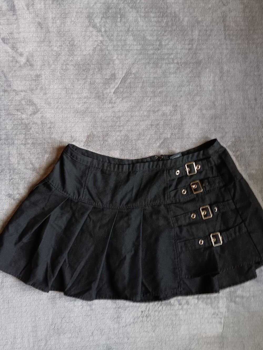 Social Collision Black Pleated Mini Buckle Skirt, Large, Hot Topic Mall Goth